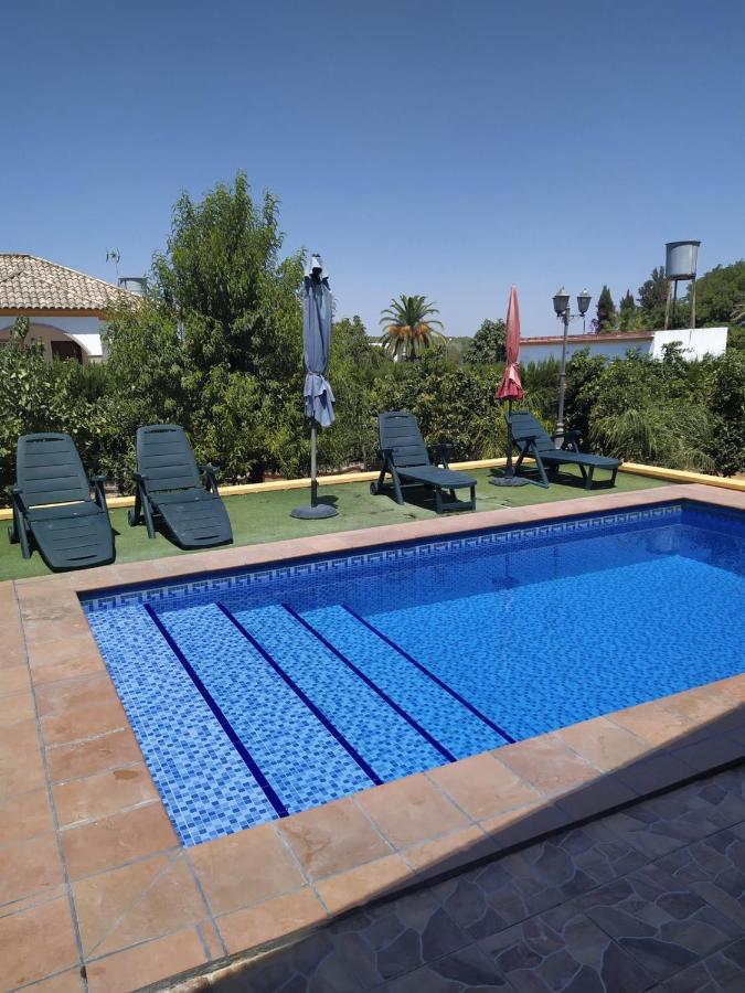 Вилла Casa De Madera El Oasis El Palomar Севилья Экстерьер фото